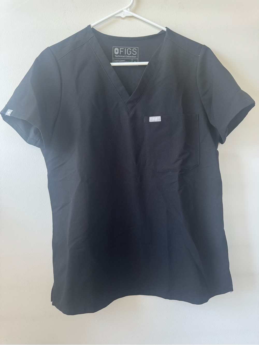 FIGS Black Catarina One Pocket Scrubs Top Sz S Short Sleeve